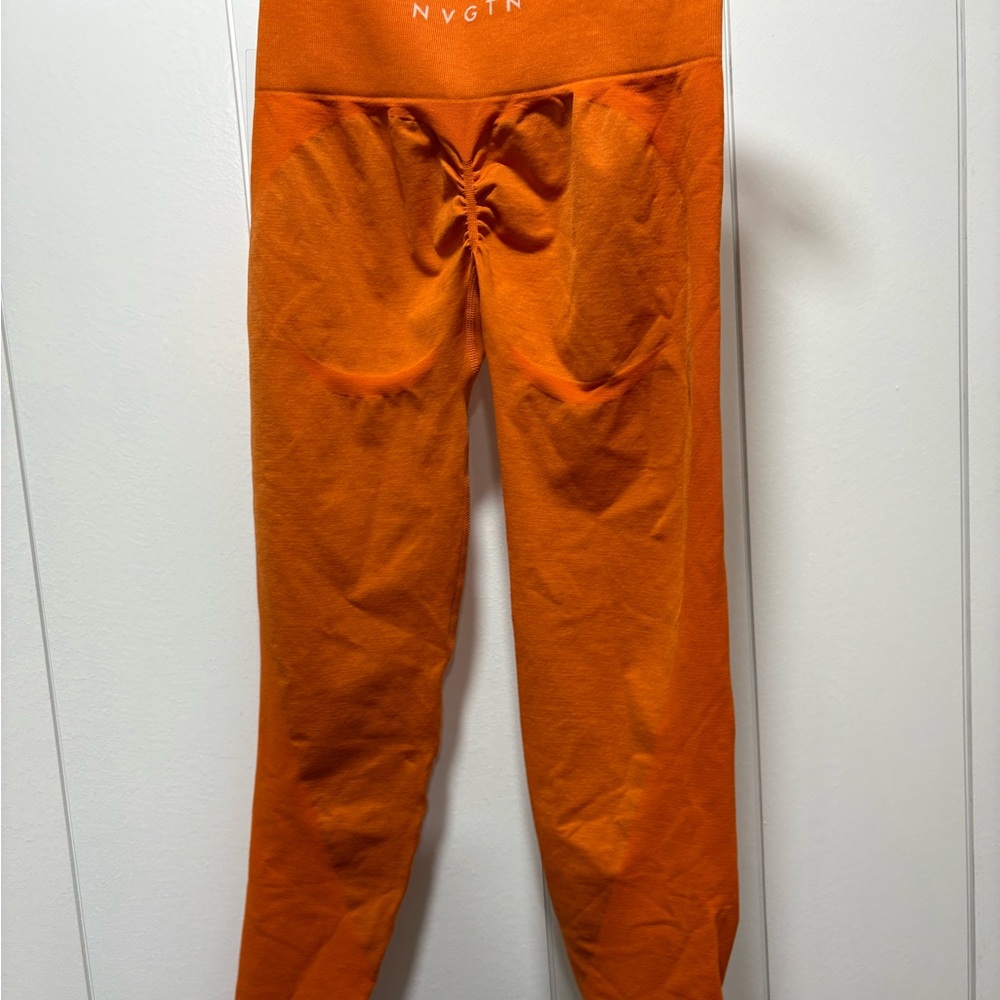 NVGTN Sunset Orange Curve Contour Leggings Small Athletic  Compression Seamless - Picture 2 of 5